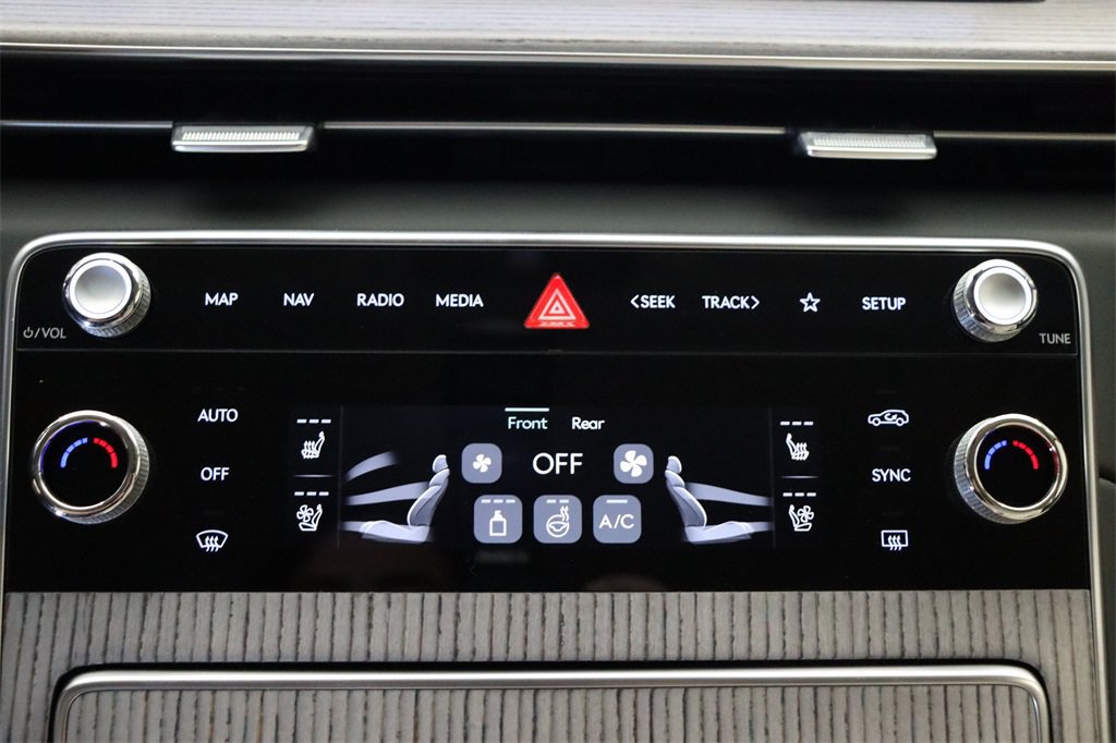 Used 2025 Genesis GV80 3.5T Advanced AWD/4WD image 22