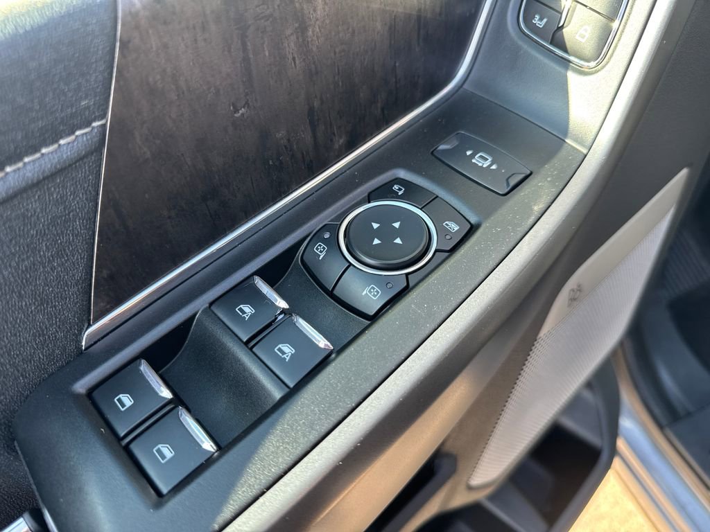 Used 2024 Ford F250 Lariat AWD/4WD image 11