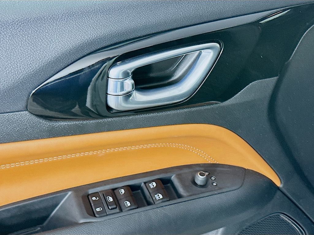 Certified 2024 Jeep Compass Limited image 26