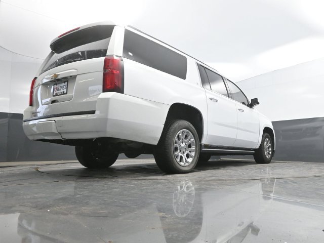 Used 2019 Chevrolet Suburban LT AWD/4WD image 36