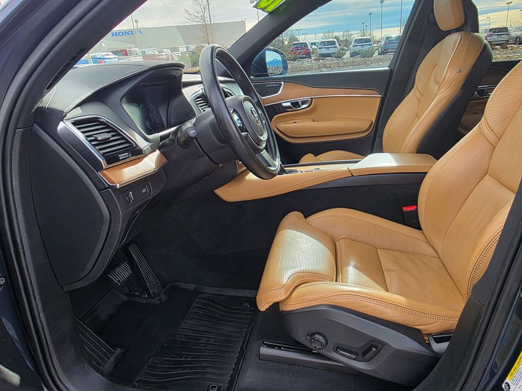 Used 2018 Volvo XC90 T6 Inscription w/ Convenience Package image 25