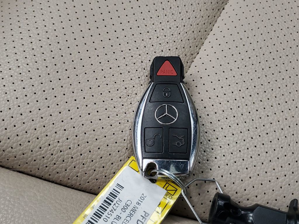 Used 2018 Mercedes-Benz C 300 4MATIC Sedan image 27