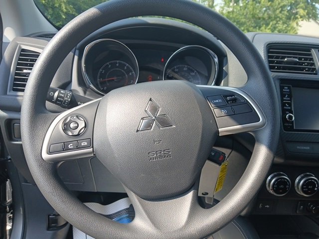 Used 2025 Mitsubishi Outlander Sport ES image 12