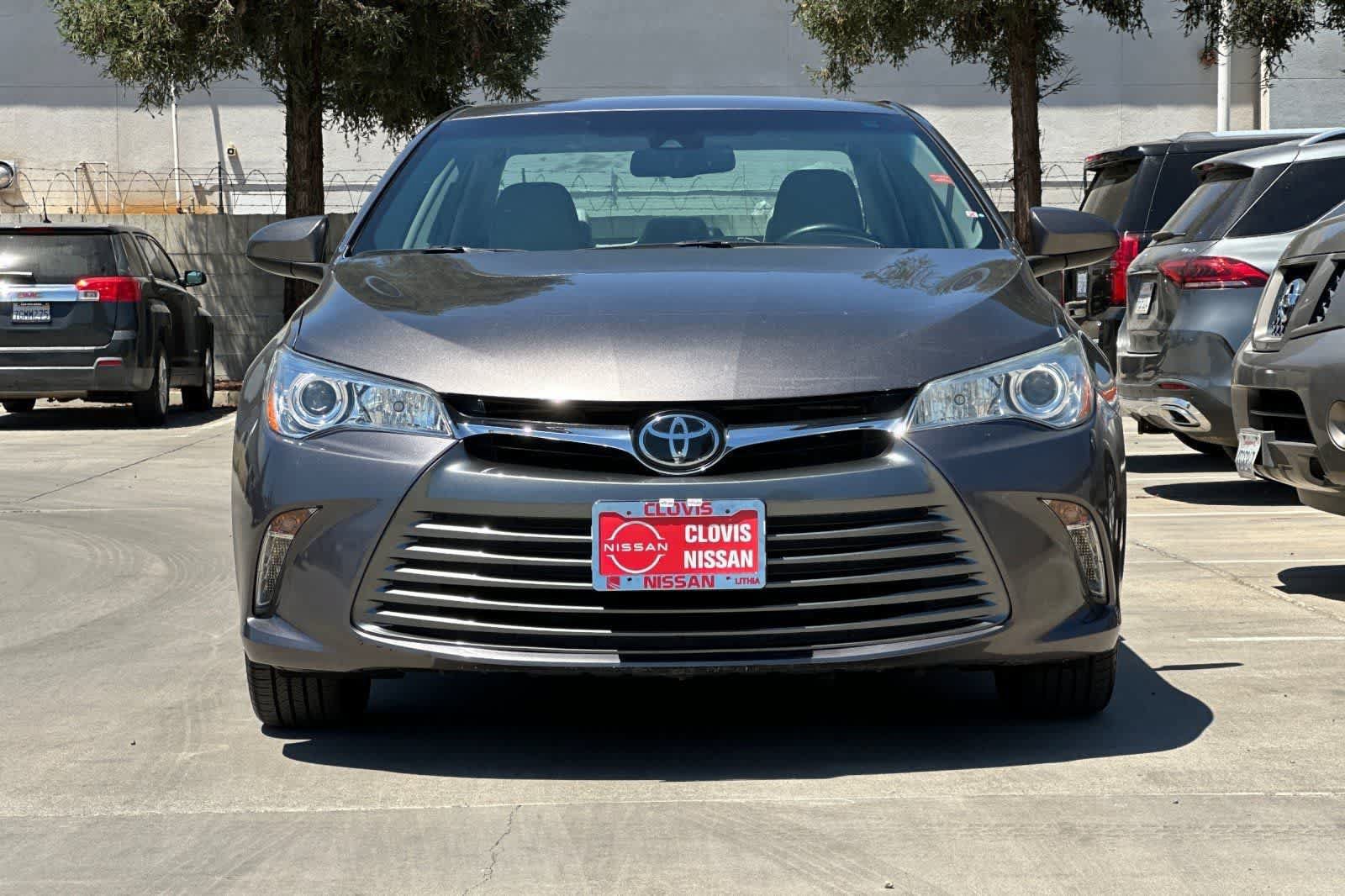 Used 2017 Toyota Camry XLE FWD image 11