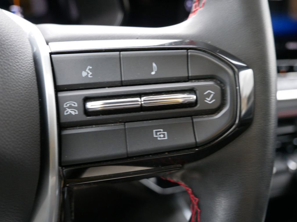 Used 2023 Chevrolet Colorado Z71 w/ Z71 Convenience Package 2 AWD/4WD image 31