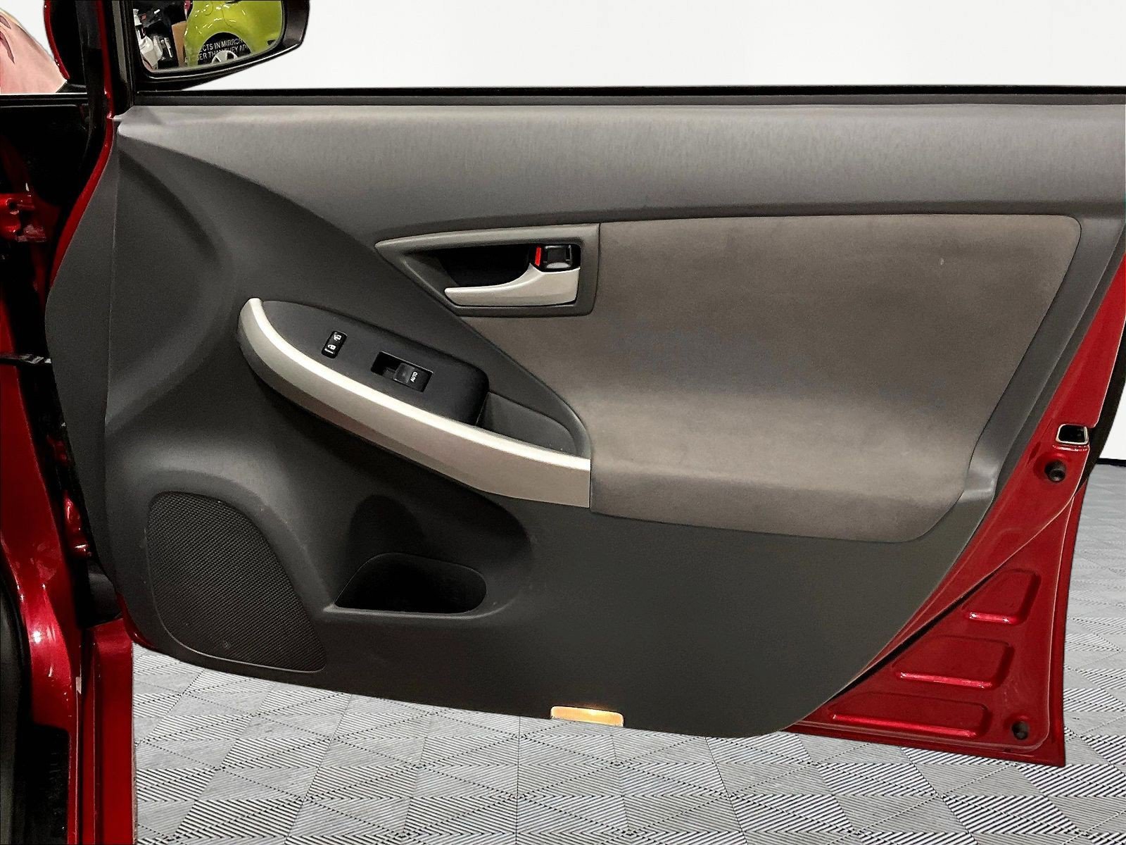 Used 2010 Toyota Prius Two FWD image 27