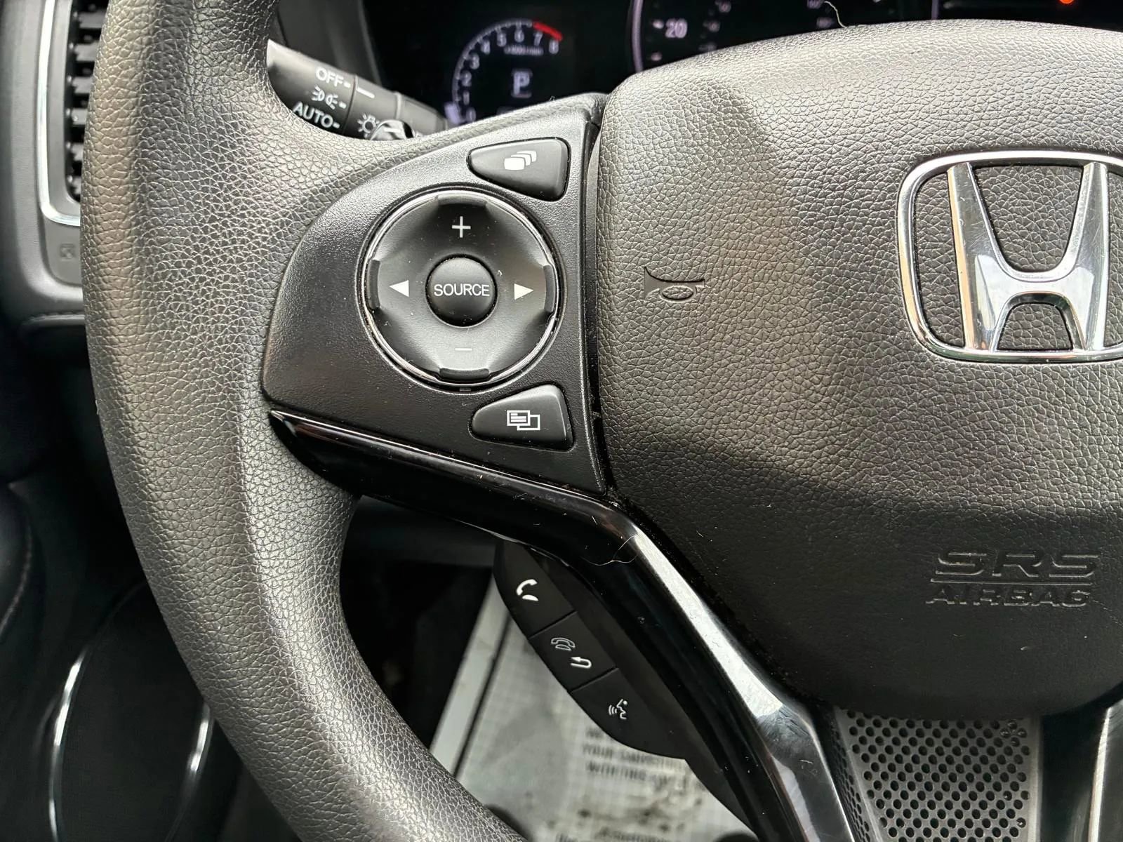 Used 2022 Honda HR-V EX image 27