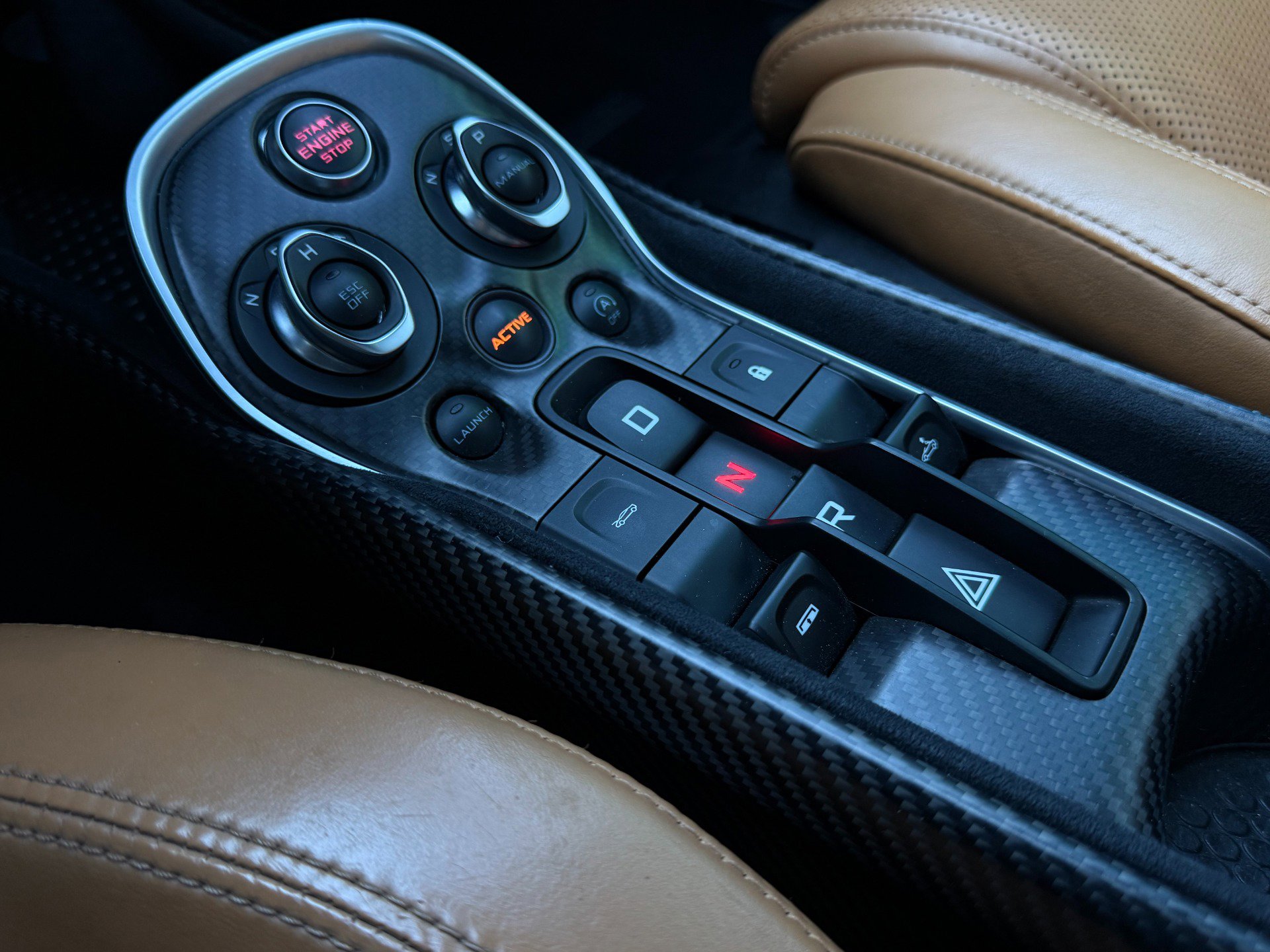 Used 2018 McLaren 570S Spider image 44