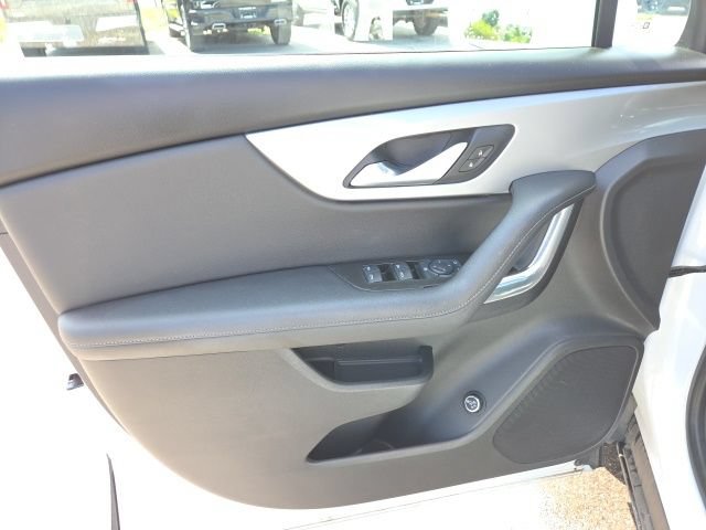 Used 2019 Chevrolet Blazer LT FWD image 17