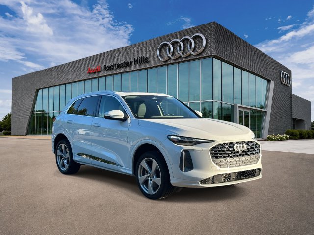 Certified 2025 Audi Q5 Premium Plus w/ Premium Plus AWD/4WD image 7