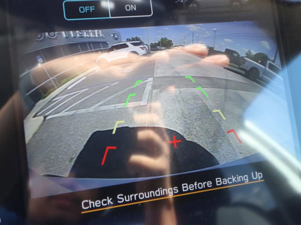 Used 2023 Subaru Outback Premium image 4