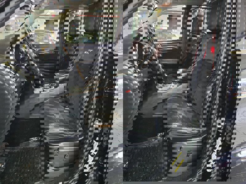 Used 2012 Jeep Grand Cherokee SRT8 w/ Luxury Group II image 9