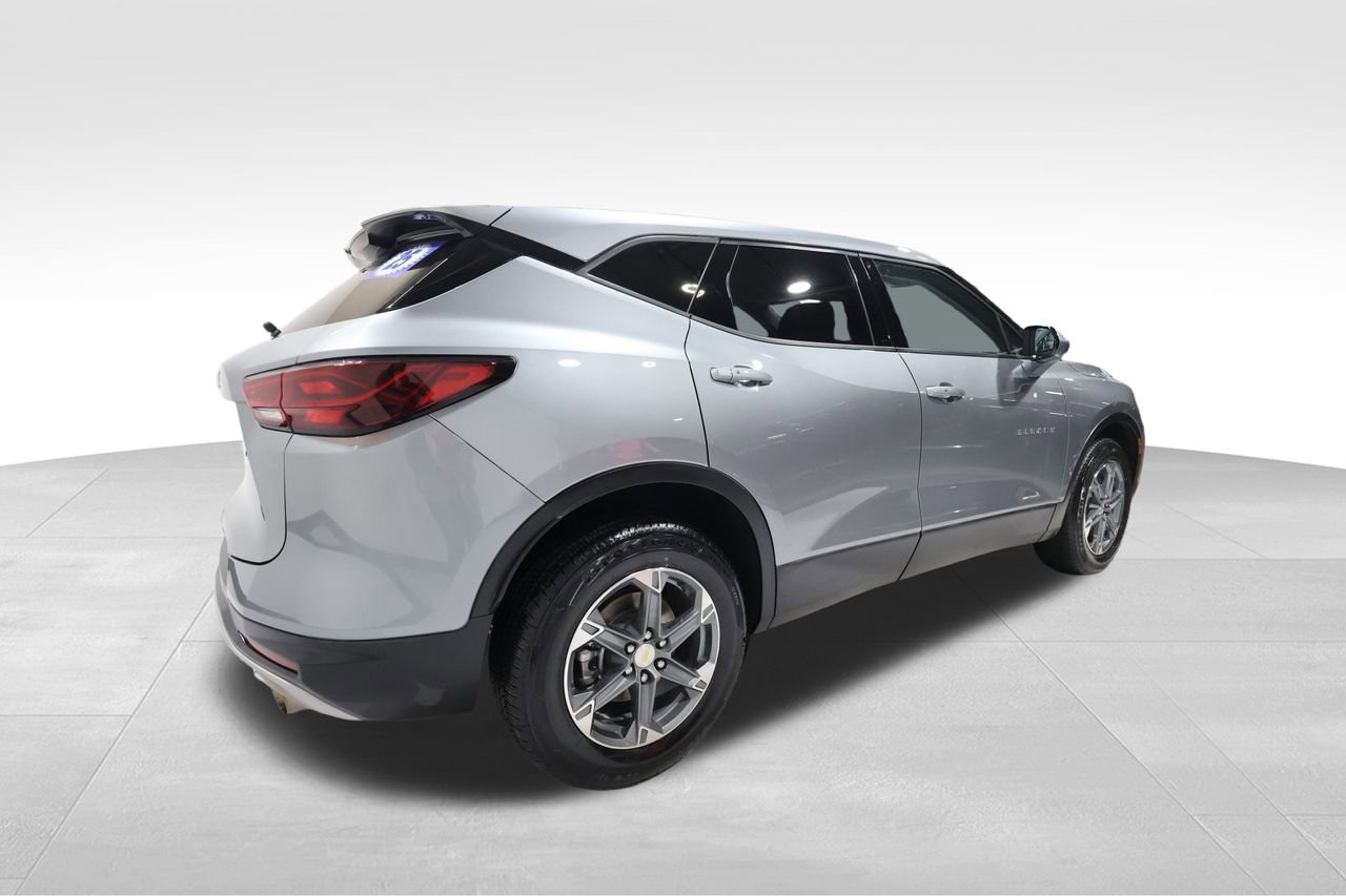 Certified 2025 Chevrolet Blazer LT image 4
