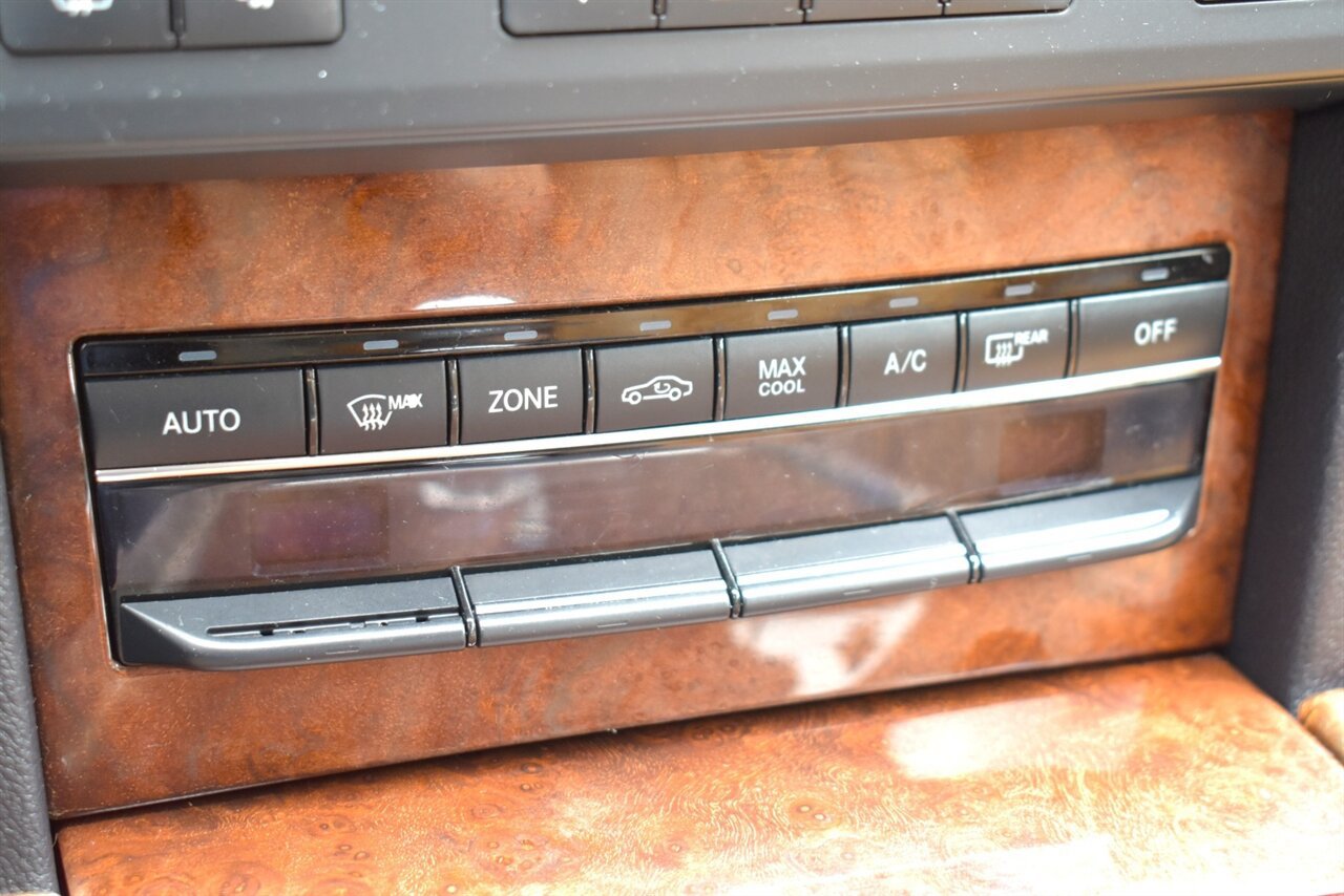 Used 2013 Mercedes-Benz E 350 BlueTEC Sedan image 24