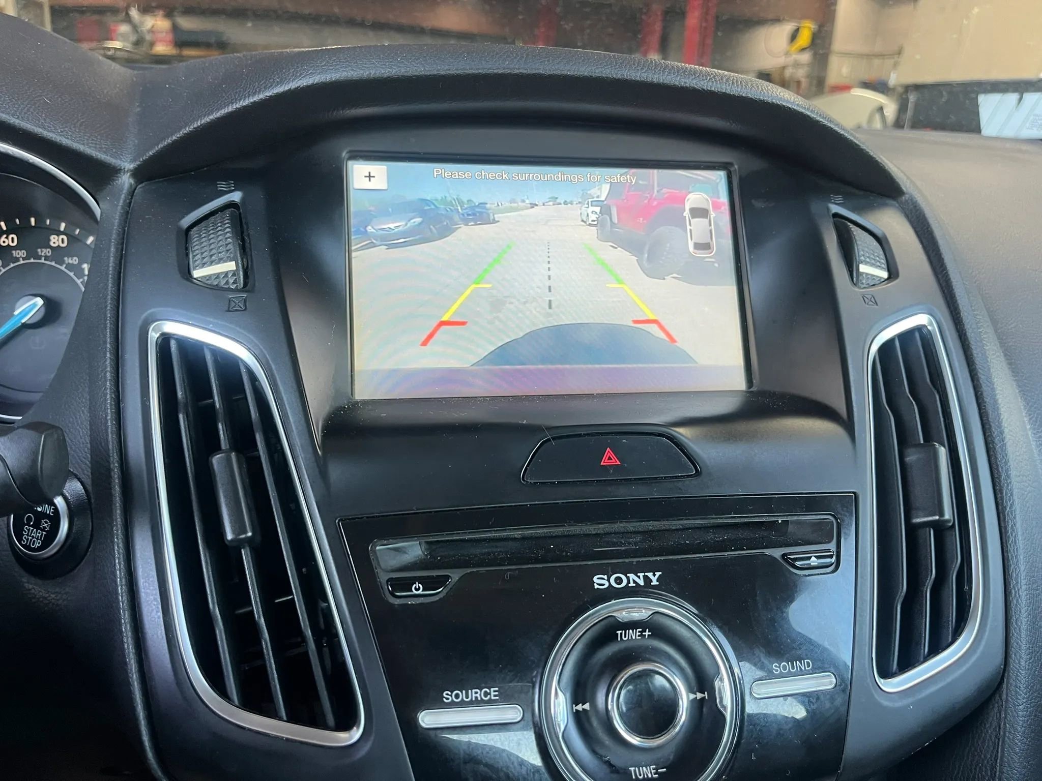 Used 2017 Ford Focus Titanium image 11