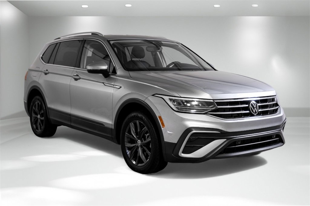 Used 2022 Volkswagen Tiguan SE image 8