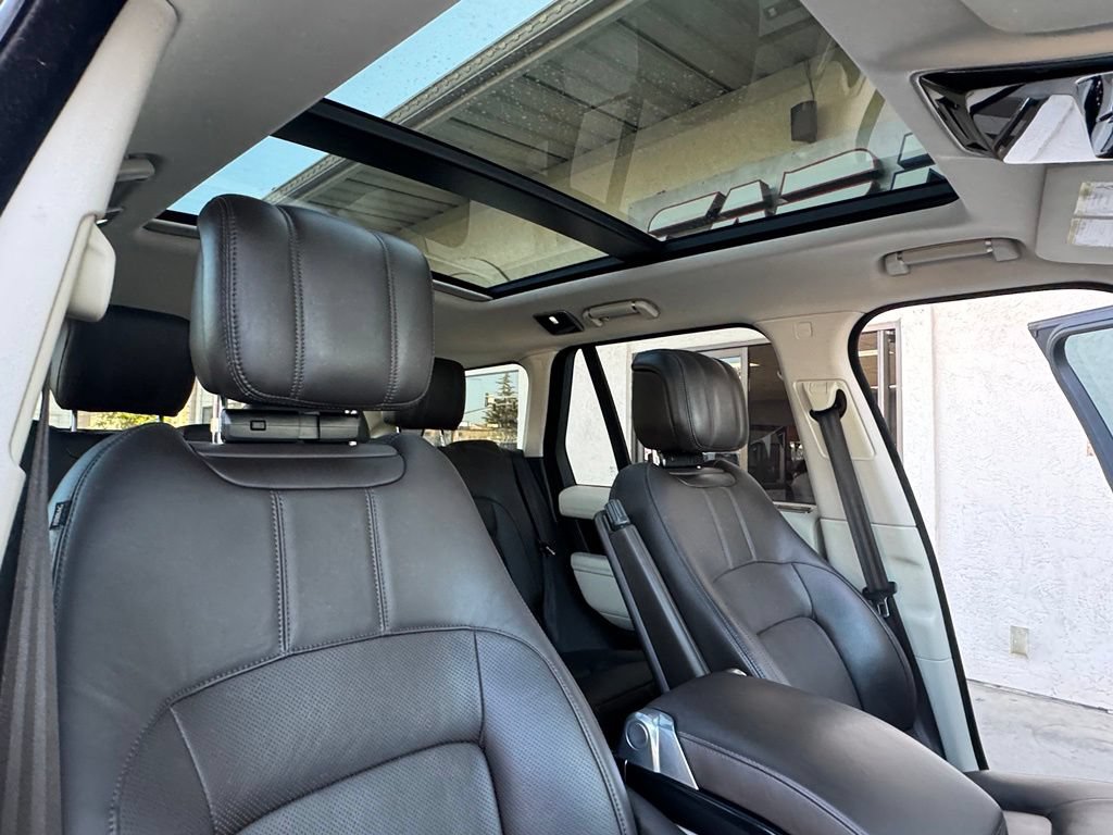 Used 2019 Land Rover Range Rover HSE AWD/4WD image 22