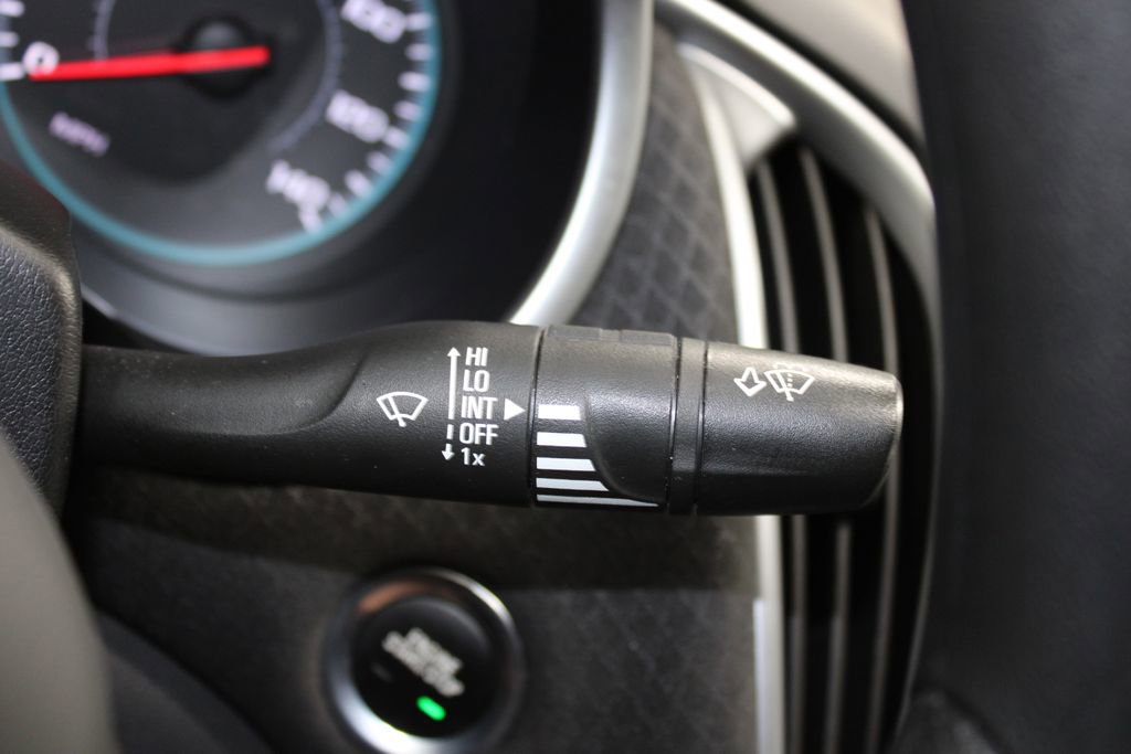 Used 2023 Chevrolet Malibu LT image 35