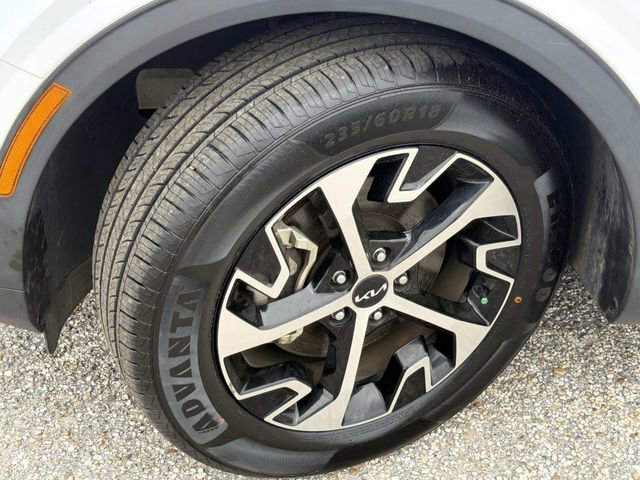 Used 2023 Kia Sportage EX FWD image 13