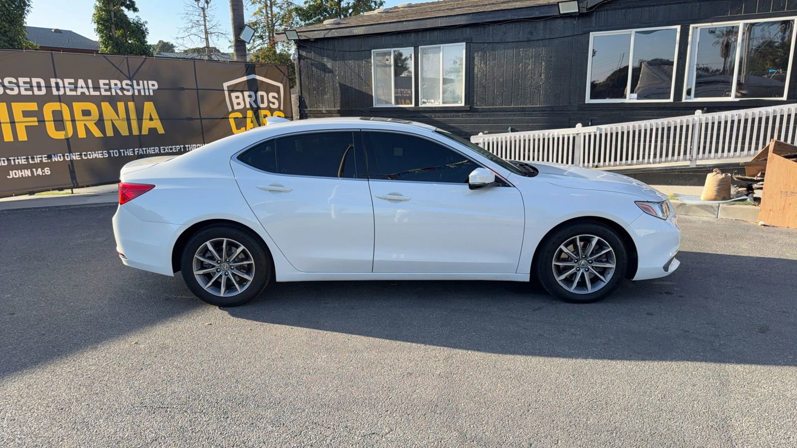 Used 2019 Acura TLX FWD image 9