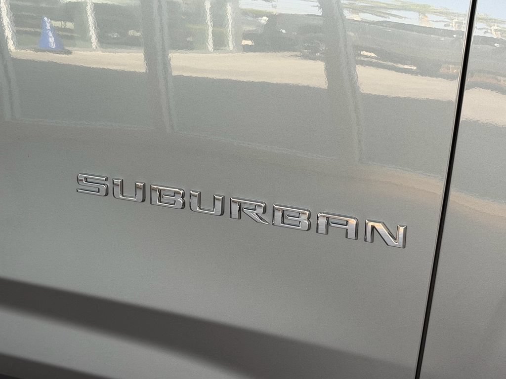Certified 2026 Chevrolet Suburban High Country w/ Sun And Tow Package RWD image 10