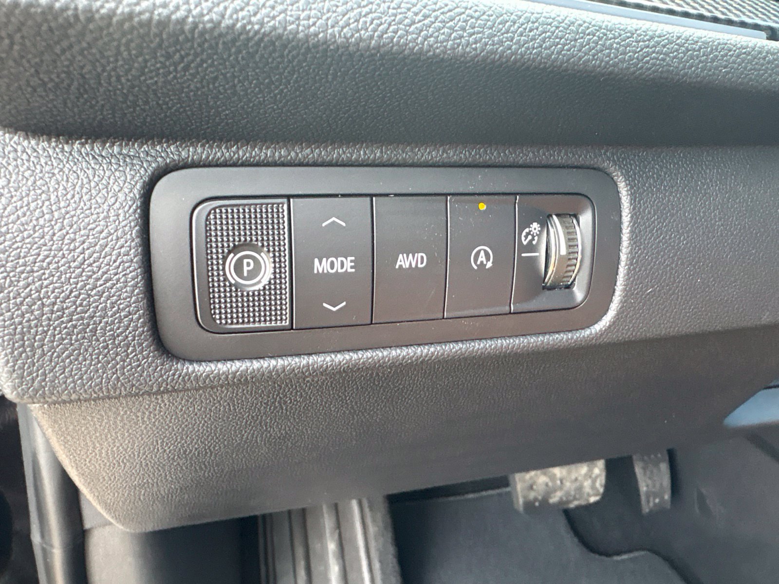 New 2027 Chevrolet Traverse Z71 w/ Enhanced Driving Package AWD/4WD image 15