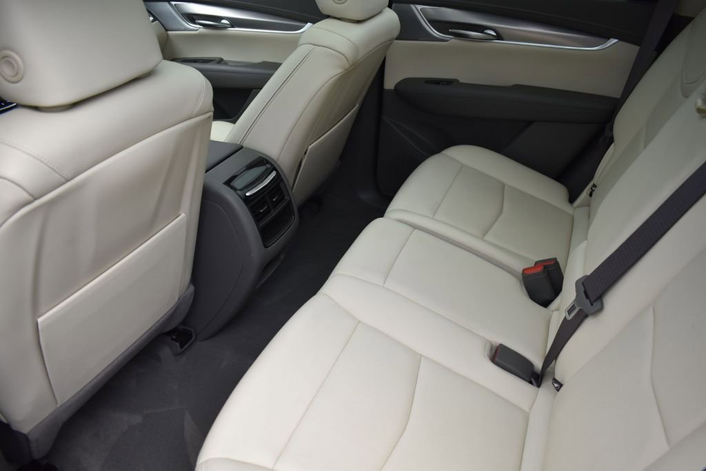 Used 2024 Cadillac XT5 Premium Luxury w/ LPO, Floor Liner Package AWD/4WD image 23