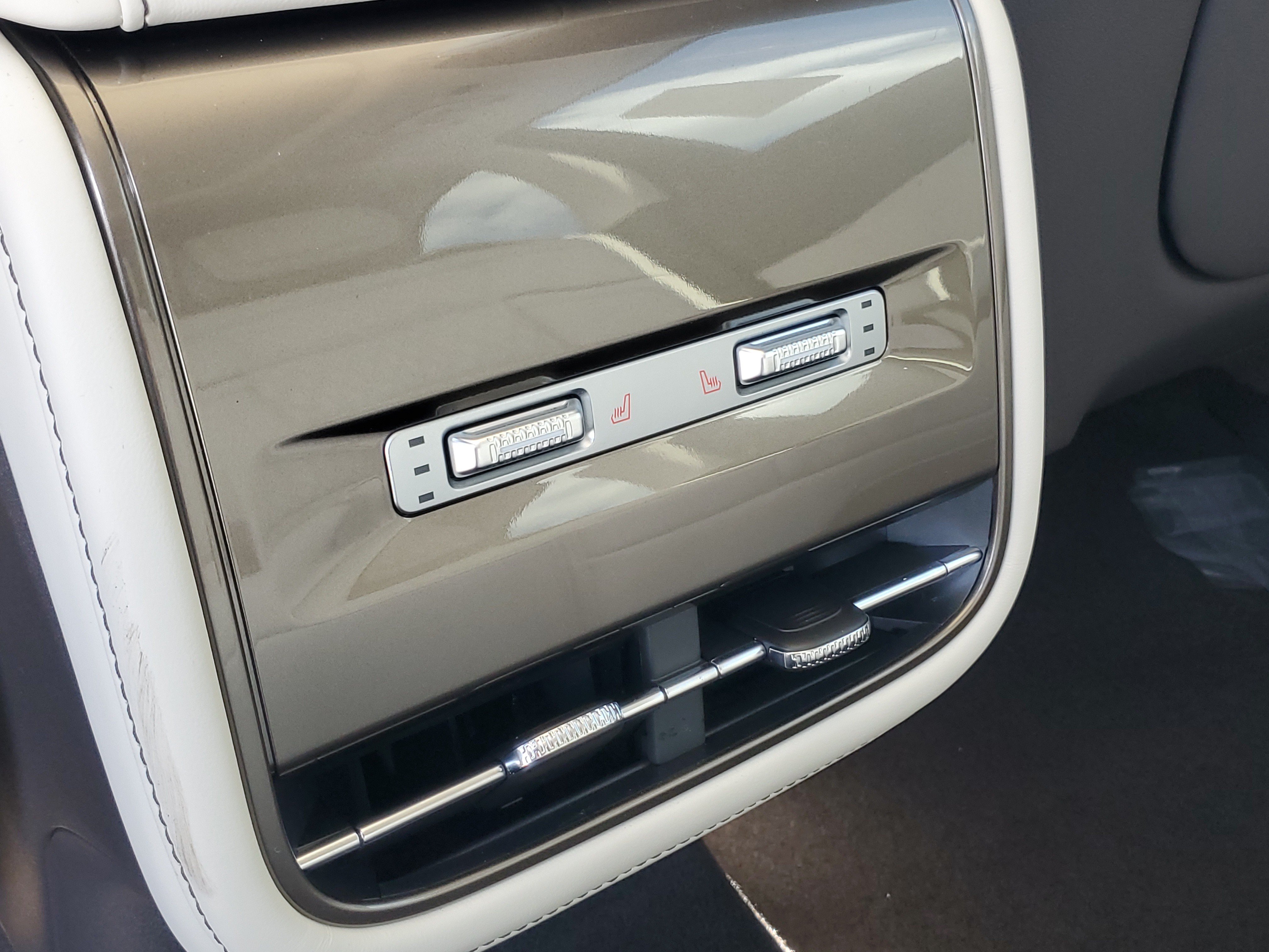New 2026 Lincoln Nautilus Black Label w/ Jet Appearance Package AWD/4WD image 30