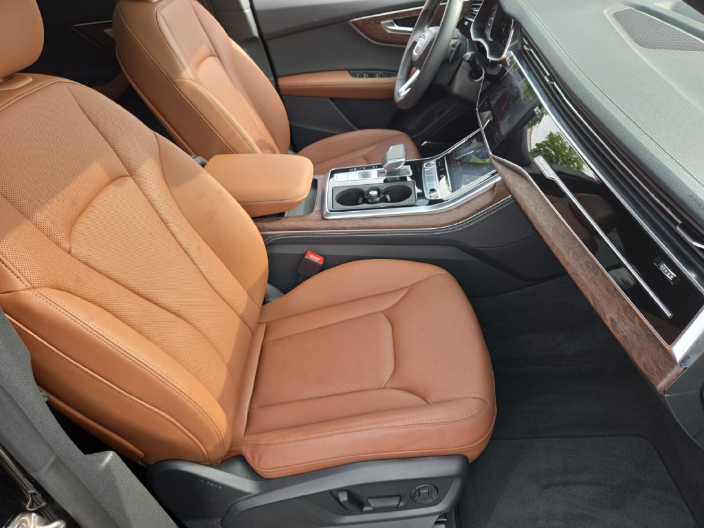 Certified 2026 Audi Q8 Premium Plus w/ Premium Plus Package AWD/4WD image 18