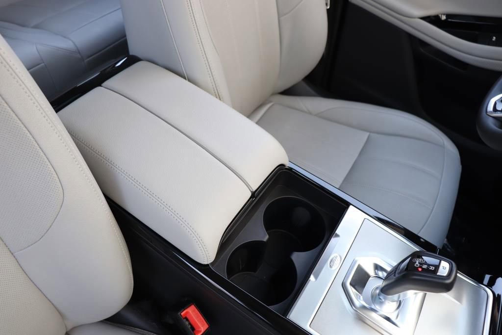 Used 2023 Land Rover Range Rover Evoque S image 53