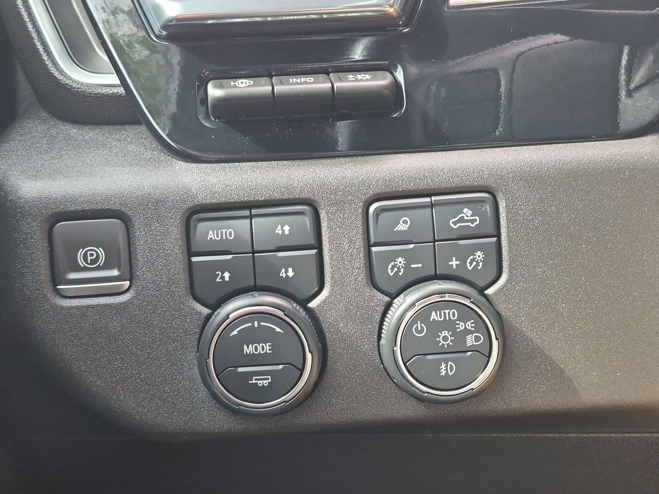 Certified 2024 Chevrolet Silverado 3500 High Country w/ High Country Premium Package AWD/4WD image 25