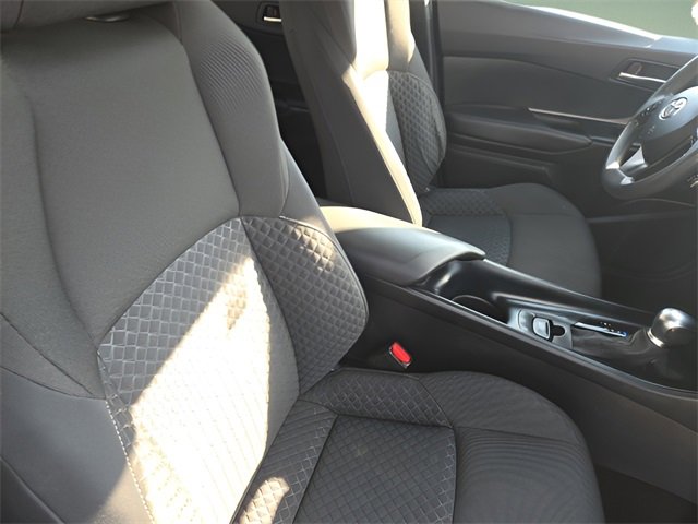 Used 2021 Toyota C-HR LE image 30