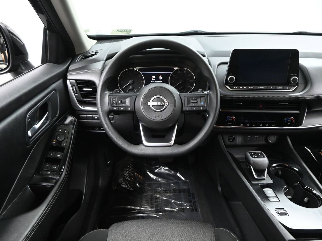 Used 2024 Nissan Rogue SV image 15