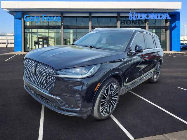 Used 2025 Lincoln Aviator Black Label AWD/4WD image 4