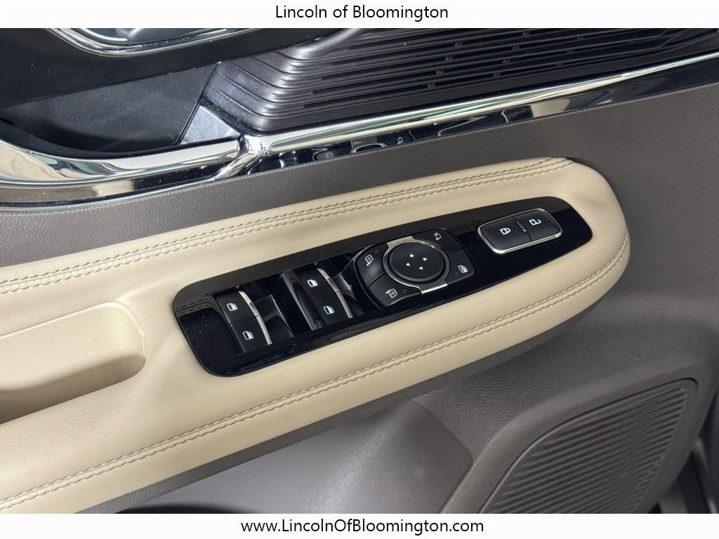 Certified 2022 Lincoln Corsair Reserve w/ Equipment Group 201A image 19