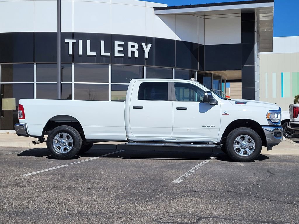 Used 2024 RAM 3500 Big Horn AWD/4WD image 1