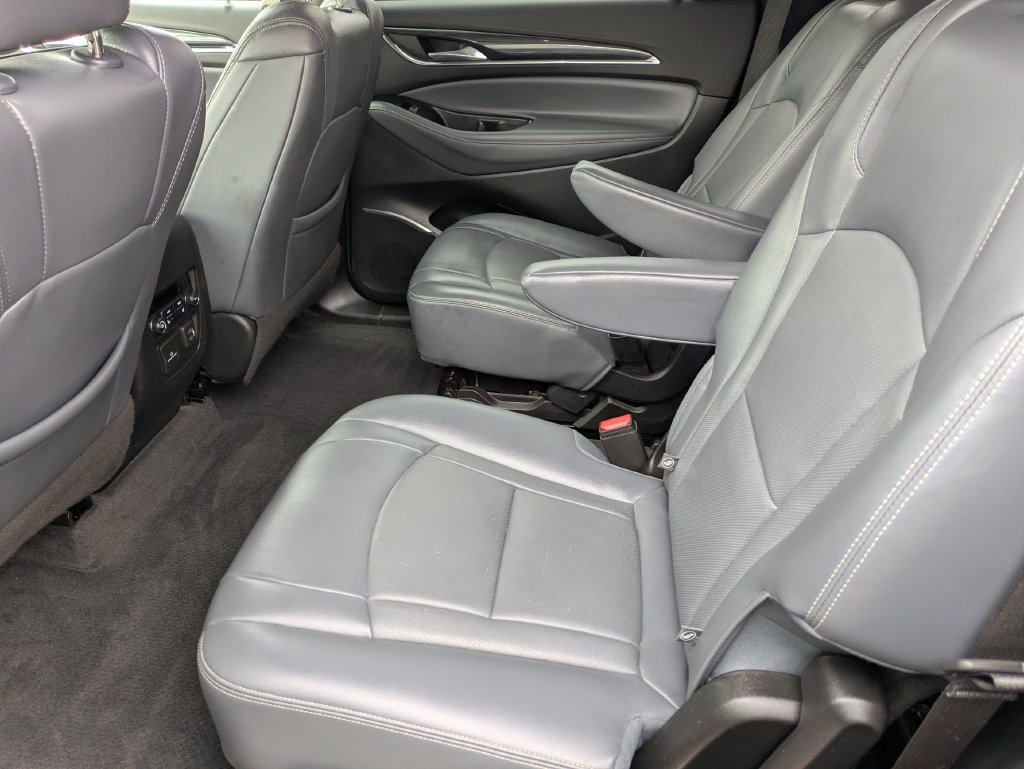 Used 2020 Buick Enclave Premium FWD image 13