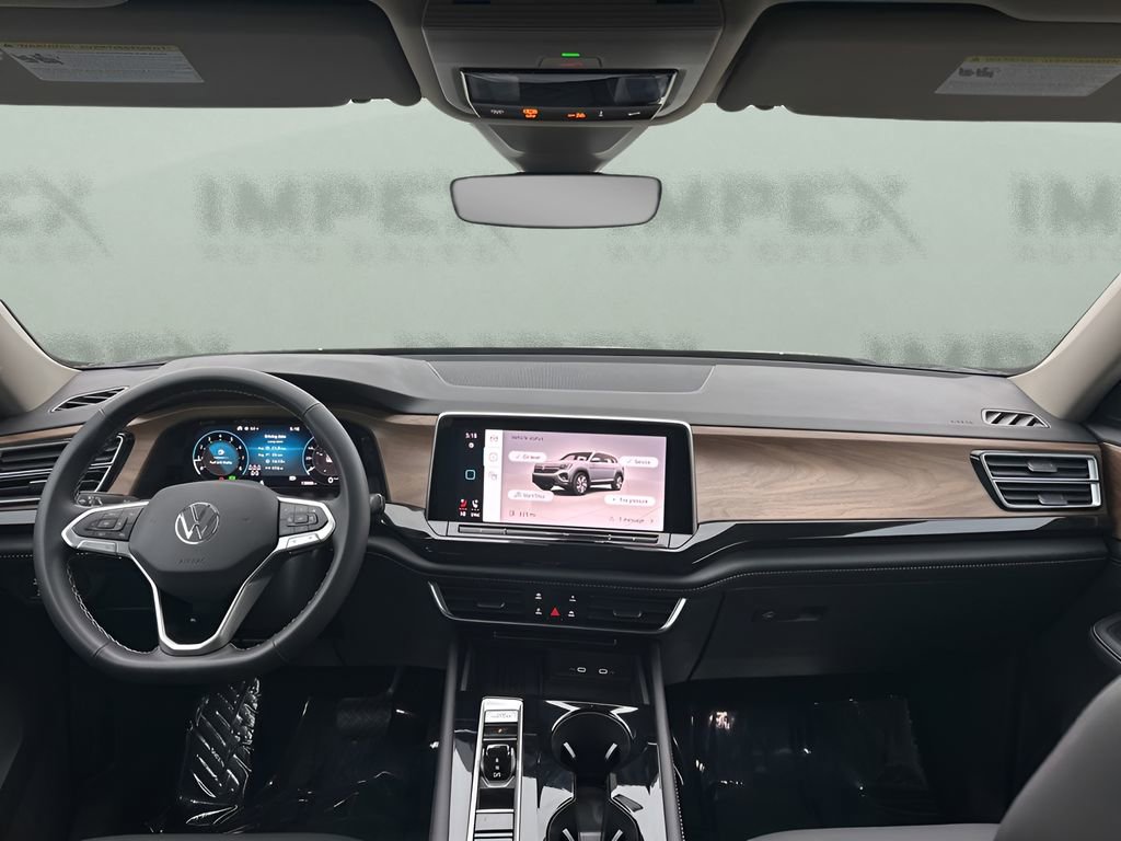 Used 2025 Volkswagen Atlas SE image 14