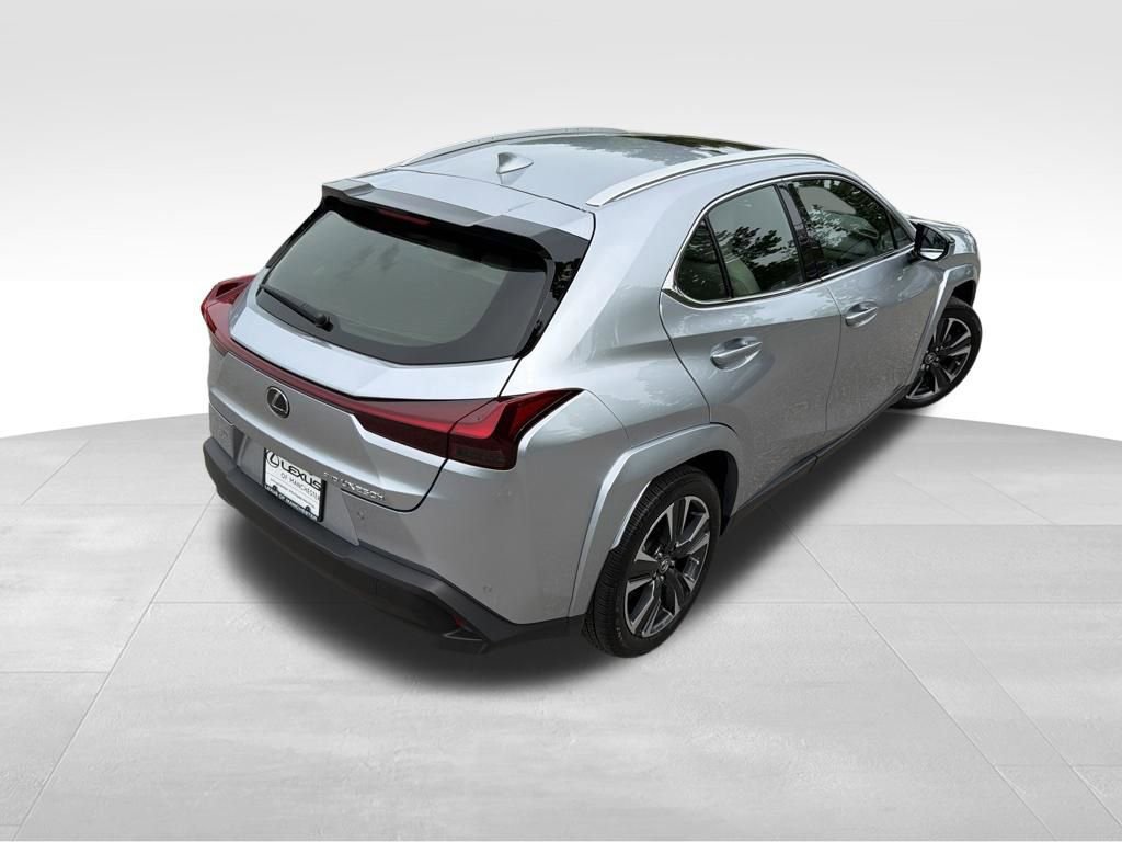 Used 2023 Lexus UX 250h AWD w/ Accessory Package (Z2) image 6