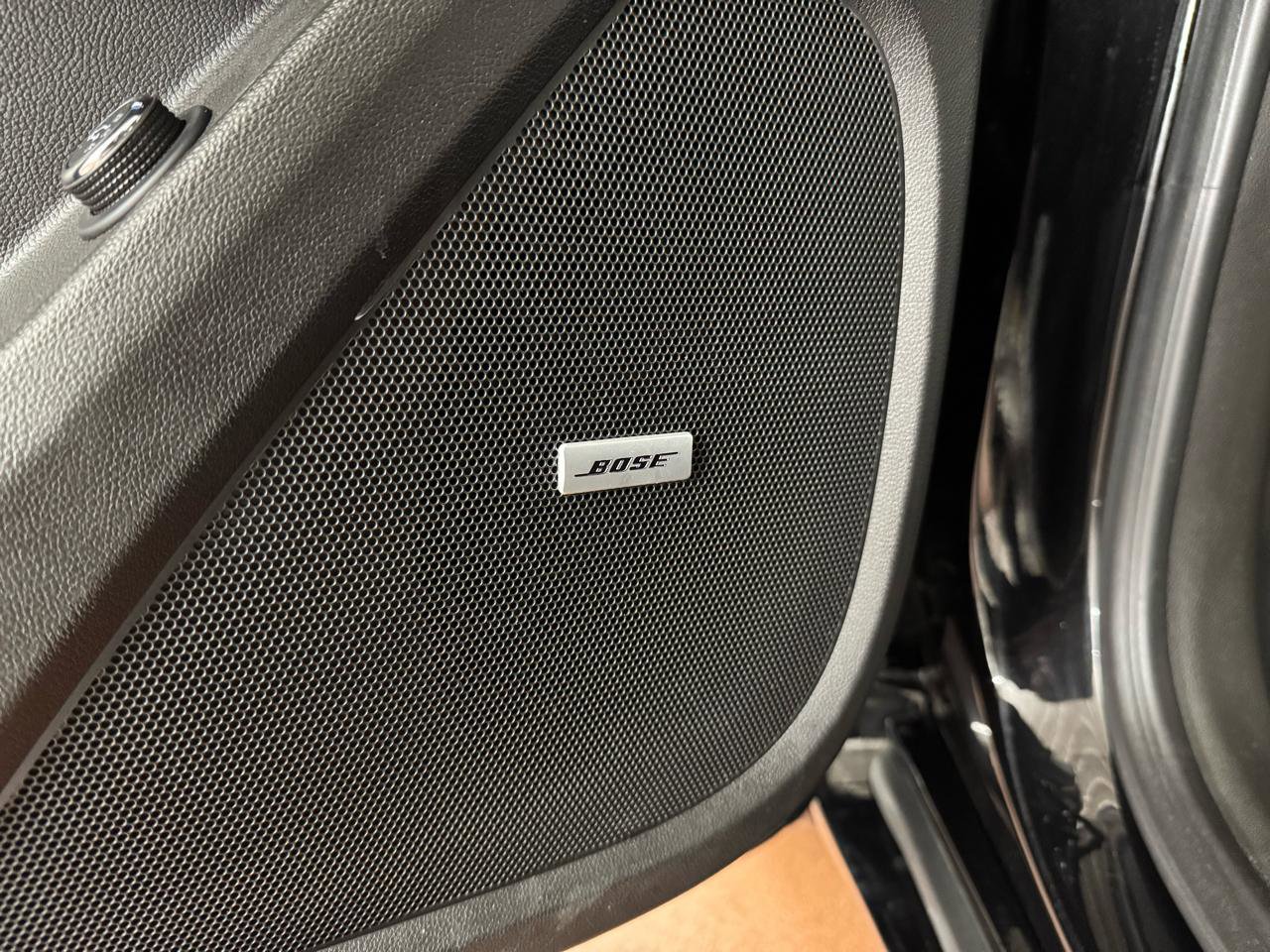 Used 2023 Chevrolet Traverse Premier w/ LPO, Floor Liner Package AWD/4WD image 18