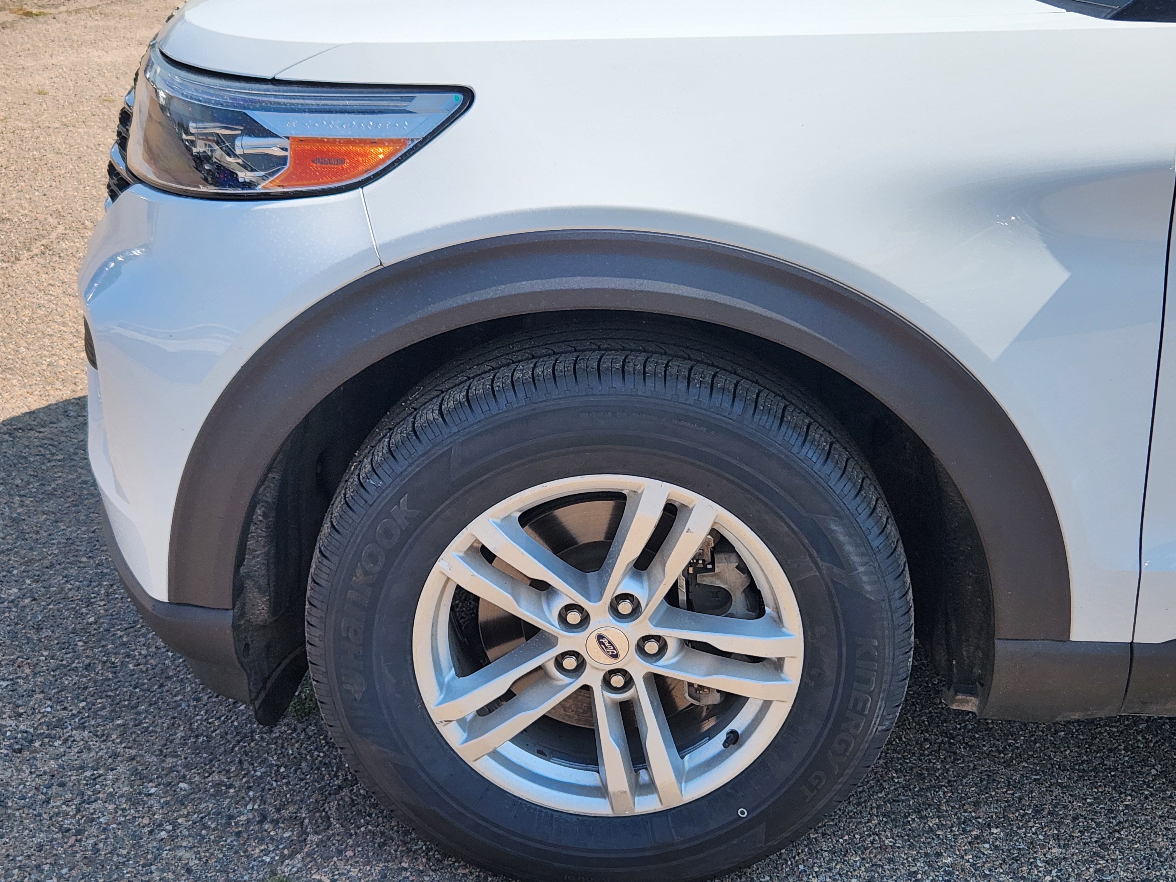 Used 2020 Ford Explorer XLT RWD image 6