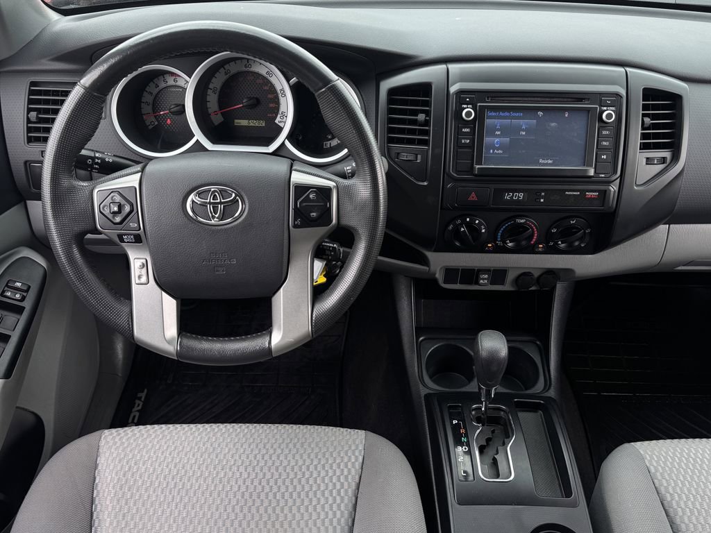 Used 2014 Toyota Tacoma PreRunner w/ Convenience Package RWD image 12