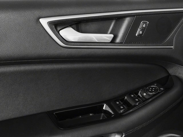 Used 2018 Ford Edge Titanium image 20