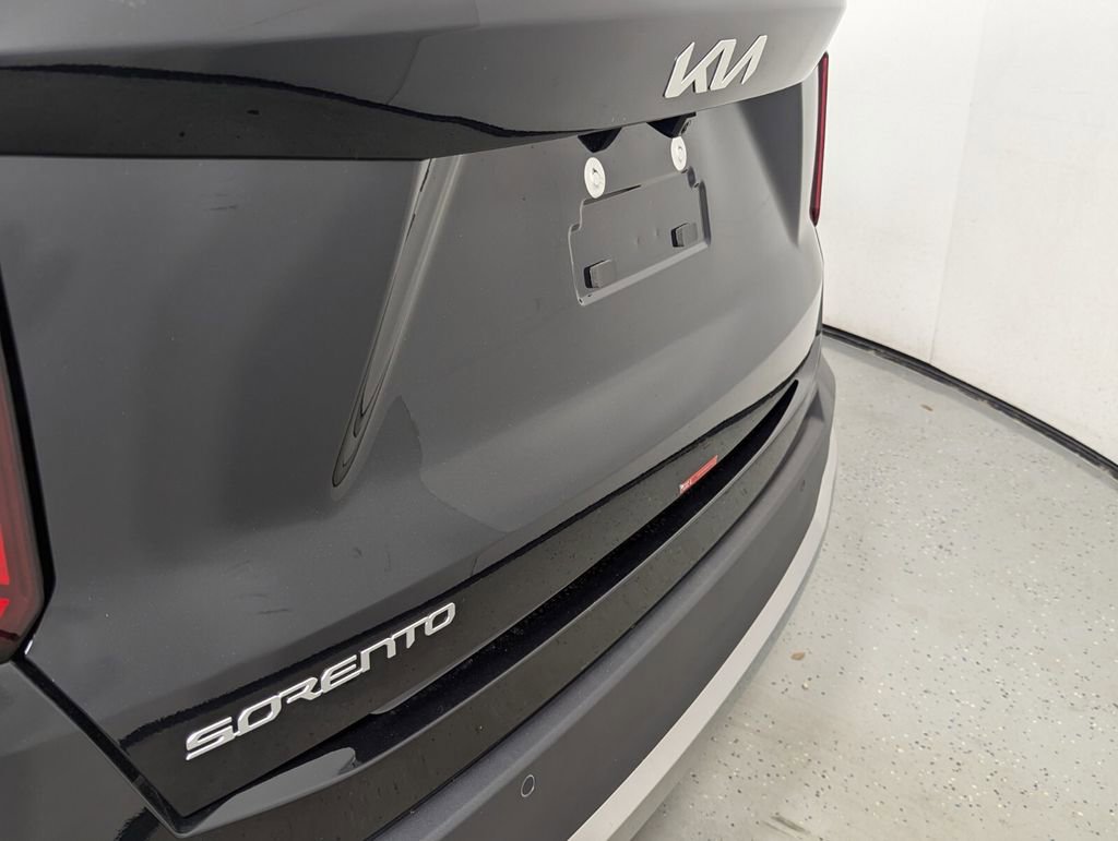 New 2025 Kia Sorento S w/ Panoramic Sunroof Package image 8
