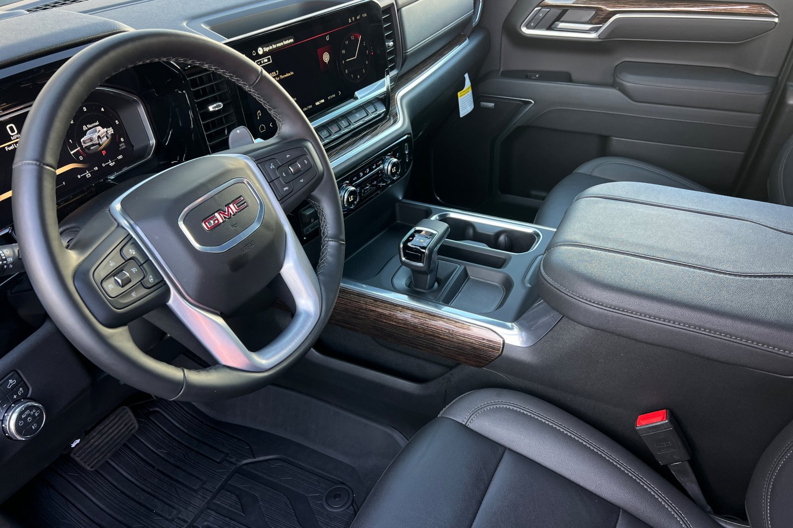 Used 2026 GMC Sierra 1500 Elevation w/ Elevation Premium Package AWD/4WD image 12