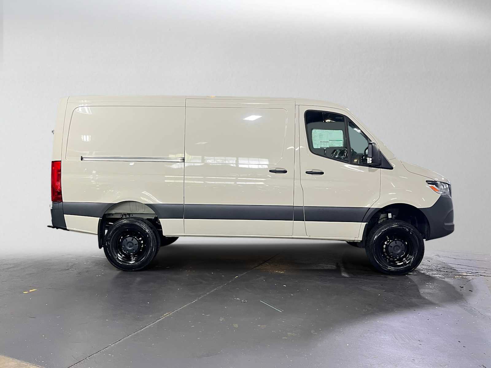 New 2025 Mercedes-Benz Sprinter 2500 image 2