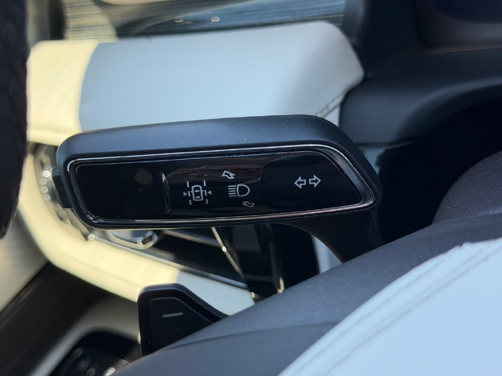 Certified 2023 Lincoln Aviator Black Label w/ Class IV Trailer Tow Package AWD/4WD image 19