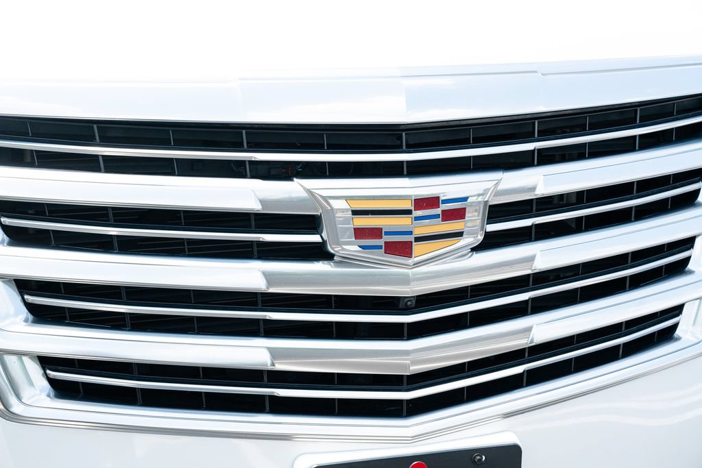 Used 2017 Cadillac Escalade Platinum AWD/4WD image 6