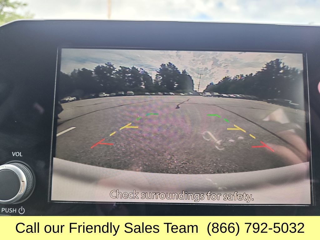 Used 2025 Nissan Pathfinder SV AWD/4WD image 20