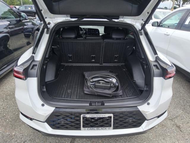 Used 2025 Chevrolet Equinox EV RS w/ LPO, Illumination Package FWD image 6
